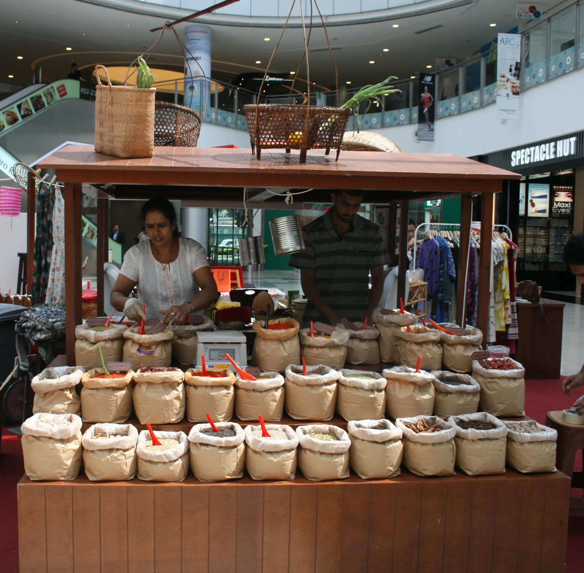 Durian-Curry-Puffs-selvi-mills